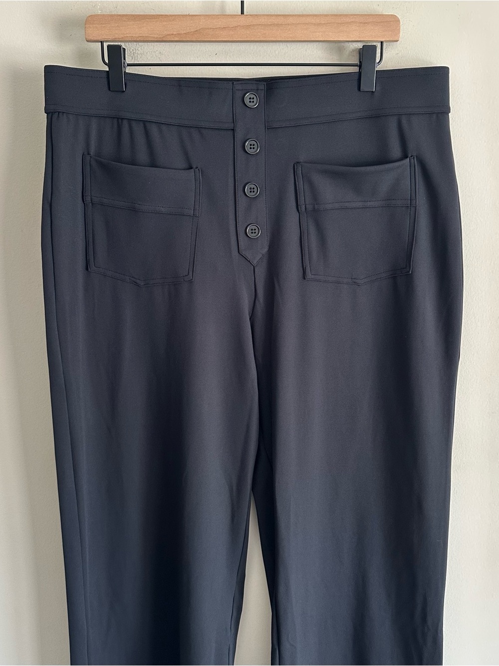 NWT Halara DayStretch High Waisted Pockets Straight Leg Casual Pants Black 1X - Picture 4 of 10